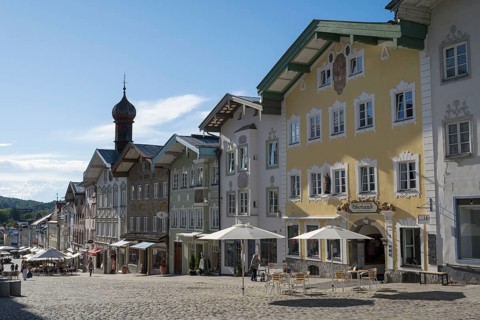 Altes Rathaus, gabelhäuser mit Lüftlmalerei, Marktstraße, pedestrian zone, Altstadt, Bad Tölz,