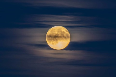 Full moon, super moon over the moor, Emsland, Lower Saxony, Germany