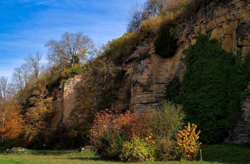 Enzfelswand, rocks on the banks of the Enz, Bietigheim-Bissingen, autumn, autumn colors,