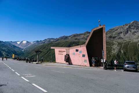 The concrete architecture known as a footbridge, part of the architectural group known as the
