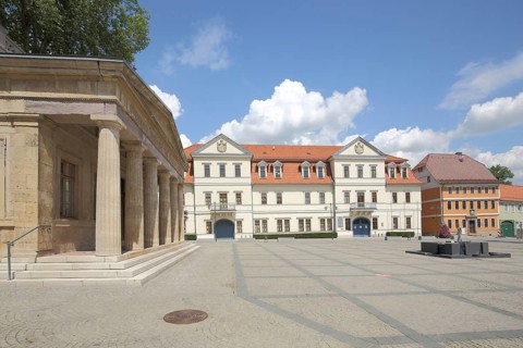 Old guard with arcade and tourist information, market square, Sondershausen, Thuringia, Germany