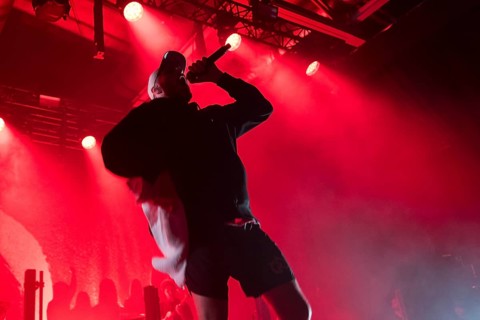 Mal Élevé (Pablo Charlemoine), singer of Irie Révoltés live on Irieunion - Le Re-Tour pour une