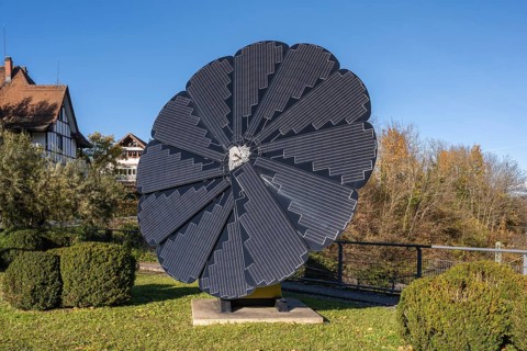 Smart Flower, a sculptural, free-standing all-in-one solar system whose solar modules unfold like a