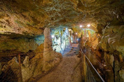 Nebelhöhle, stalactite cave in the Swabian Jura, stalactites, stalactite forest, interior view,