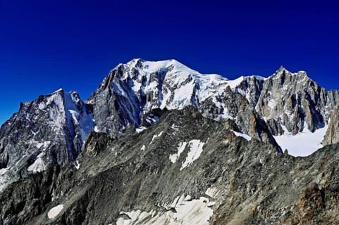 From left, the mountains L'Aiguille Blanche de Peuterey, Mont Blanc, Mont Maudit, Pointe Helbronner