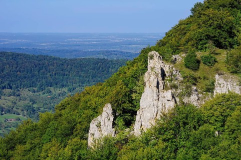 Picturesque scenery on the eaves of the Swabian Jura near Olgafels on Rossfeld in Metzingen-Glems,