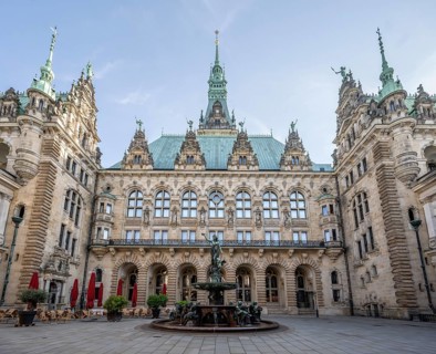 Inner courtyard of Hamburg City Hall with Hygieia fountain, Hamburg, Germany