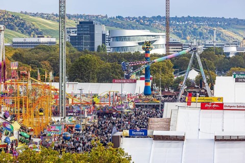 The 178th Cannstatter Volksfest on the Wasen attracted 4.2 million visitors. The Wasenrummel is one