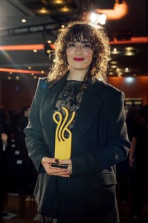 Seyneb Saleh with the German Acting Award 2025 for the category Episodic Role in Uncivilised - Nine