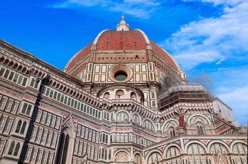 Italy, Landmark Duomo Cathedral in Florence, major tourist attraction in historic center near Ponto