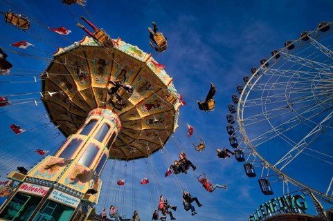 Chain carousel, Cannstatter Wellenflug, Ferris wheel, Europa Rad, high ride, rides, movement,