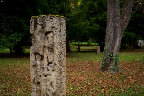Gravestone, grave, graves, Hoppenlauf cemetery, oldest preserved cemetery in Stuttgart, autumn