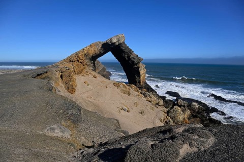 Arch rock, 55 metre high limestone arch, restricted diamond area, near Lüderitz, Karas region,