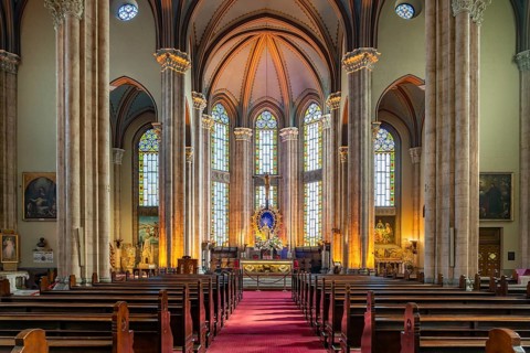 Interior of the Basilica of St Anthony Sent Antuan Kilisesi in Beyoglu, Istanbul, Turkey