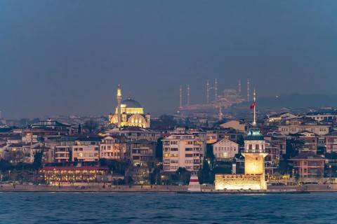 The Maiden Tower lighthouse, Leander Tower or Maiden Tower in front of the Üsküdar district at