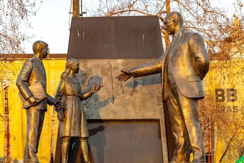 Monument to headmaster Atatürk in Kadiköy, Istanbul, Turkey