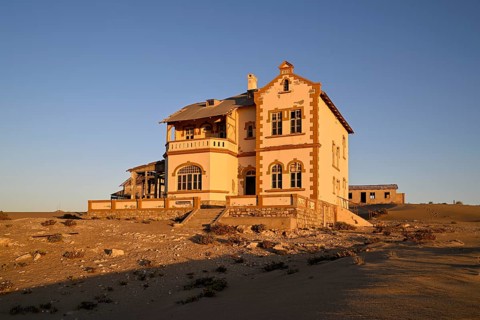 Mine manager's house, Kolmanskop, restricted diamond area, Karas region, Namibia