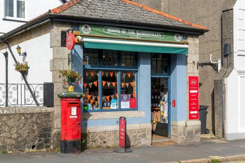 Hound of the Baskervilles, village Post Office, Moretonhampstead, Devon, England, UK