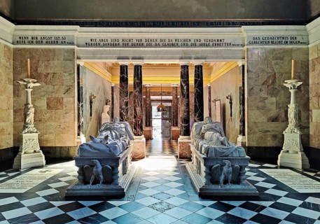 Charlottenburg Mausoleum with the marble sarcophagi of Emperor Wilhelm I and Queen Luise,