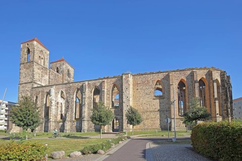 St Nikolai church ruins with twin towers, Zerbst, Fläming, Saxony-Anhalt, Germany