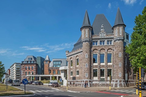 Provinciehuis van Oost-Vlaanderen, Provincial House of East Flanders in former Leopoldskazerne,
