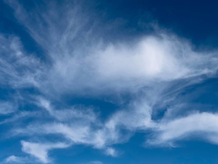 Feather clouds Veil clouds Fibrous cirrus clouds Cirrus clouds under a blue sky, international