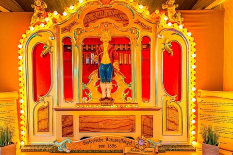 Historic carousel organ, festival meadow, Theresienwiese, Oktoberfest, Munich, Upper Bavaria,