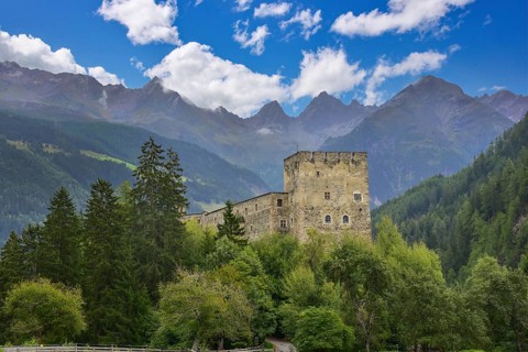 Berneck Castle in the Kaunertal, in the background the Gsallkopf (3278 m) in the Ötztal Alps,