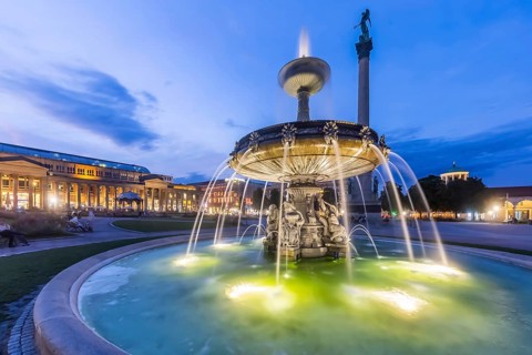 Evening atmosphere at Schlossplatz Stuttgart. View of the Königstraße pedestrian zone and the