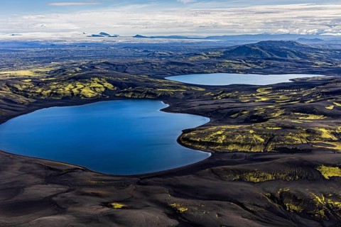 Lakes, mountains, mountain landscape, glacier, aerial view, sunny, summer, Langisjör, behind