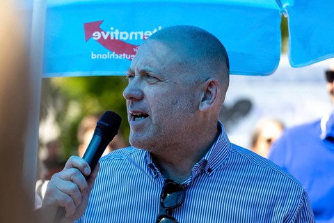 Ludwigshafen: Joachim Paul gives a speech at a rally in the Maudach district*** The election