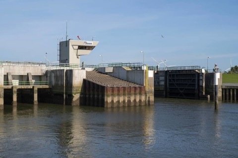 Lock, pumping station, Husumer Au, Husum, North Frisia, North Sea, Schleswig-Holstein, Germany