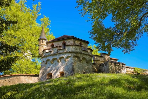 Lichtenstein Castle, fairytale castle of Württemberg, romantic fairytale castle on the eaves of the