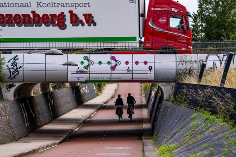 Rijnwaalpad long-distance cycle path, near the village of Elst, subway of the A15 motorway, wide