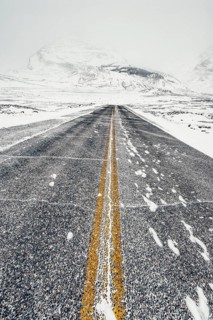 Winter road trip on the Icefields Parkway with lots of snow and ice, Banff National Park, Jasper