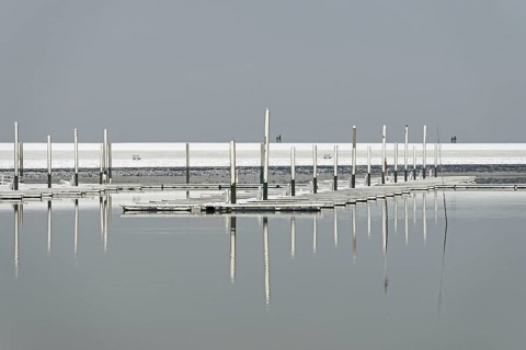 Winter day, onset of winter, snow on the jetties in the marina, North Sea, Norddeich, Lower Saxony,