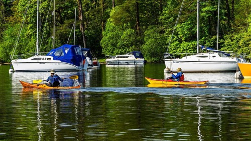 Kayaks and Boats on Windermere Lake, Fell Foot Park, Lake District, Cumbria, England, United