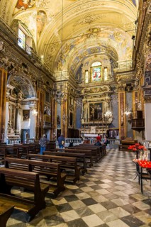 Interior view, Church of St. Jacques-le-Majeur, Old Town, Nice, Alpes Maritimes, Provence Alpes