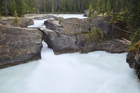 Natural Bridge, Kicking Horse River, Yoho National Park, British Columbia, Canada