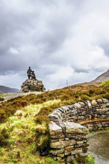 Collie and MacKenzie Statue, Sligachan Old Bridge, Isle of Skye, Scotland, UK