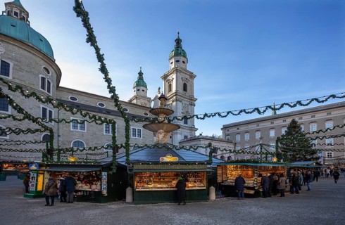 Advent season, Salzburg Christindlmarkt am Dom and Residenzplatz, Salzburg, Austria