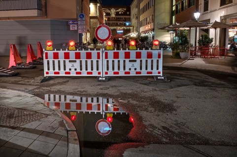 Barrier to secure the Nuremberg Christmas Market, Hauptmarkt, Nuremberg, Middle Franconia, Bavaria,