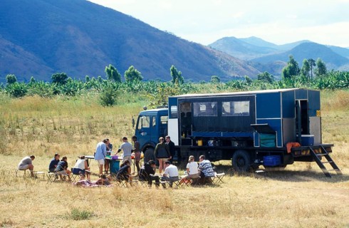 Participants of an overland safari during their lunch break, Malawi, Africa, June 2000, vintage,