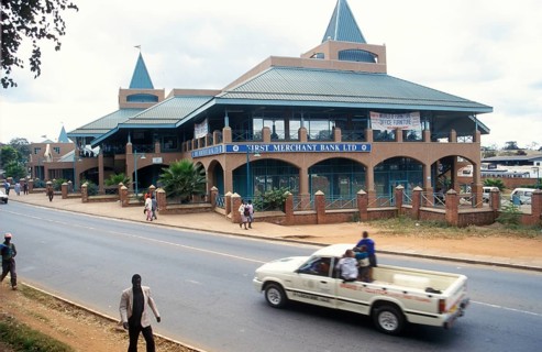 Shopping center in the city center of the capital Lilongwe, delivery van, Malawi, Africa, June
