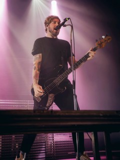 Bass player Pascal Theisen from Emil Bulls live on X-Mas Bash Tour 2025 at Huxley's New World in