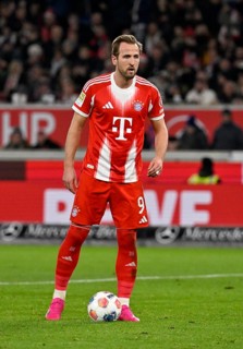 Harry Kane FC Bayern Munich FCB (09) in front of penalty, penalty kick MHPArena, MHP Arena