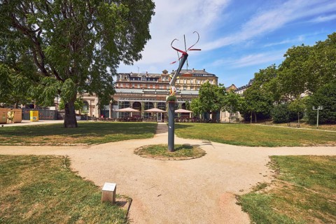 Sculpture for Wiesbaden, metal sculpture, sculptor Auke de Vries, park, trees, lawns, paths,