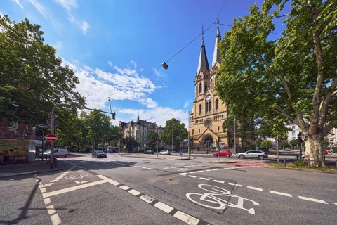 Evangelische Ringkirchengemeinde, church, general architecture, cycle path, lantern, road markings
