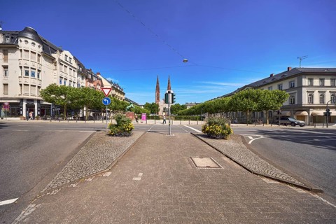 Traffic island, roads, square, St. Boniface Catholic Church, scaffolding, renovation, barrier