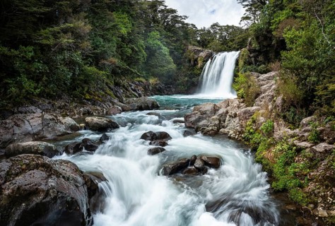 Waterfall Tawhai Falls (Gollum's Pool), location of the film trilogies The Lord of the Rings. Long